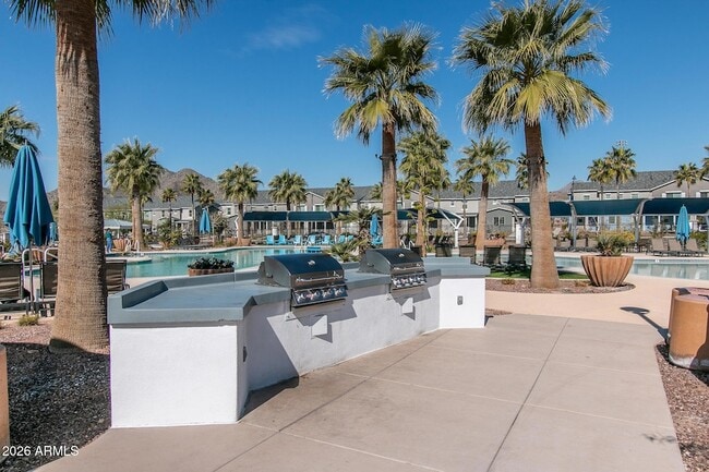 Building Photo - 2019 N Marketside Ave