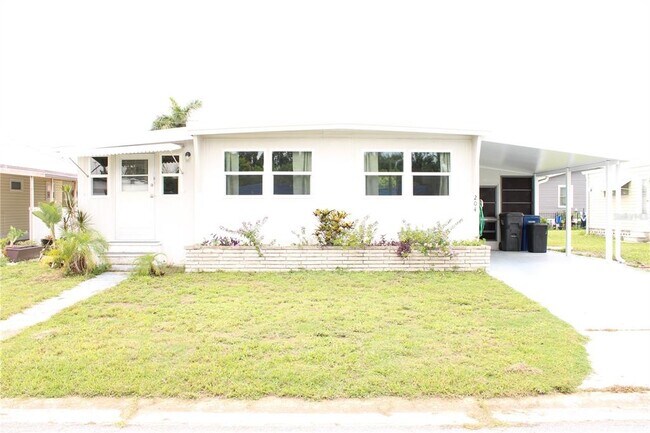 Building Photo - 204 50th Ave Dr W