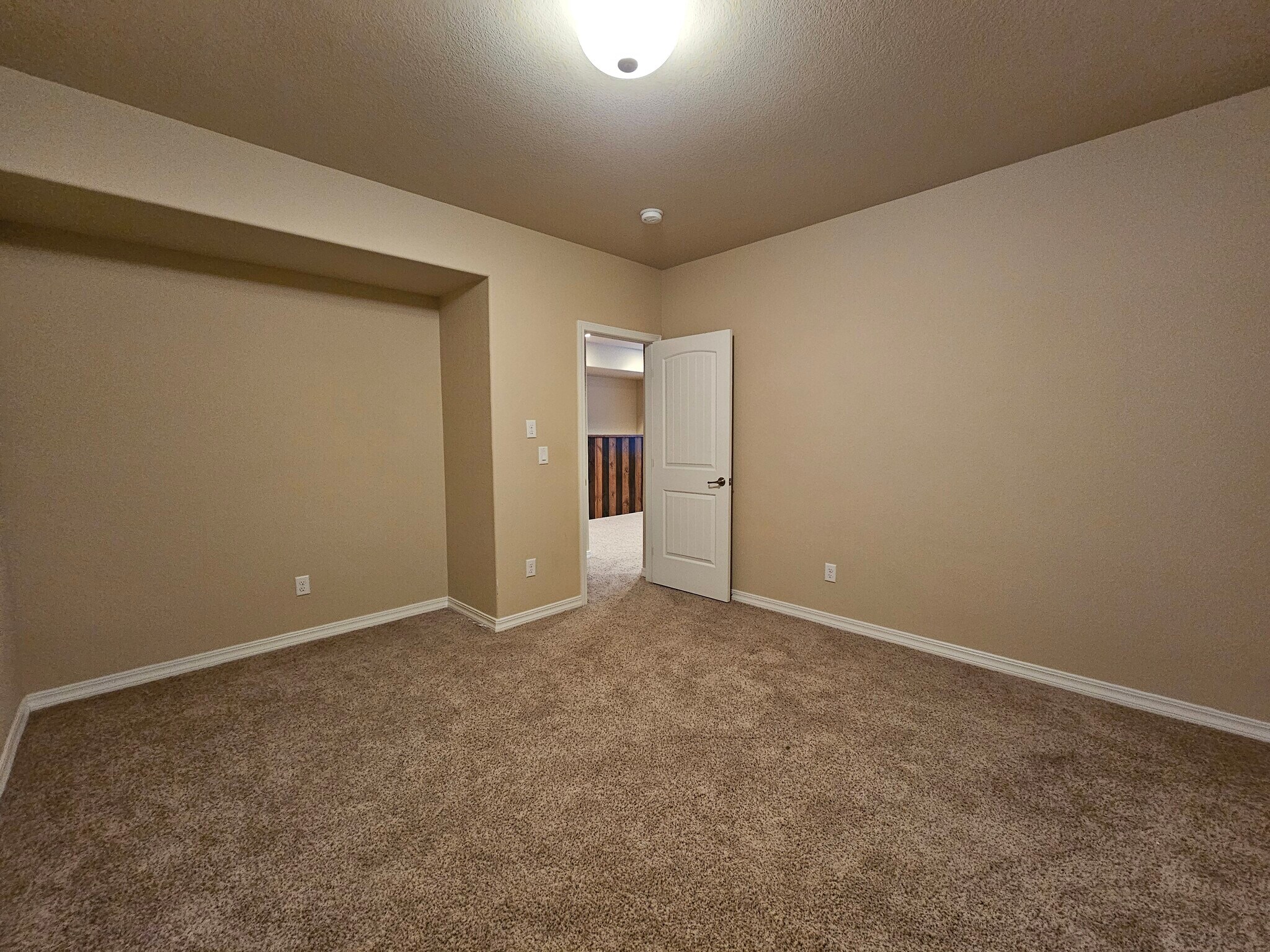 Building Photo - 5910 Traditions Dr
