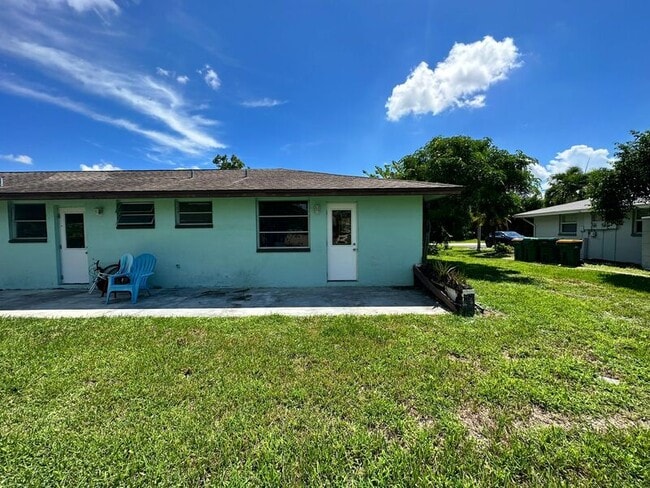 Building Photo - 3403 Palm Dr