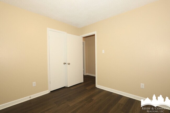 Building Photo - 3445 Beech Grove Rd