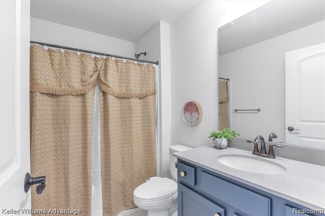 Building Photo - 48389 Fieldstone Dr