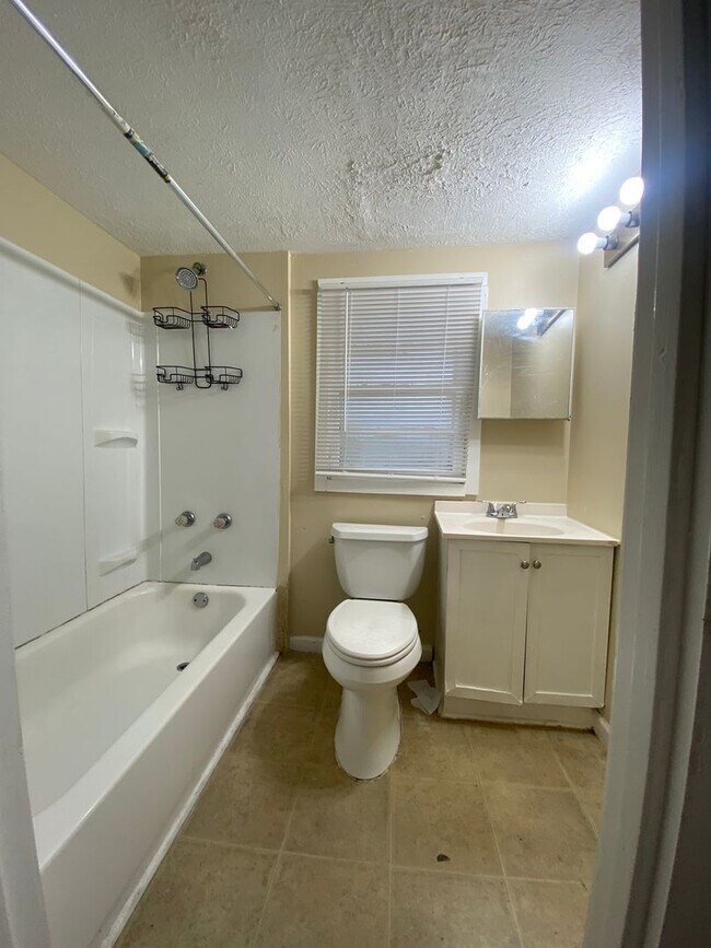 Building Photo - **ON HOLD**Total Electric**4 Bedroom / 2 B...