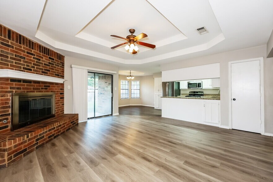 Building Photo - 1404 Copper Ridge St