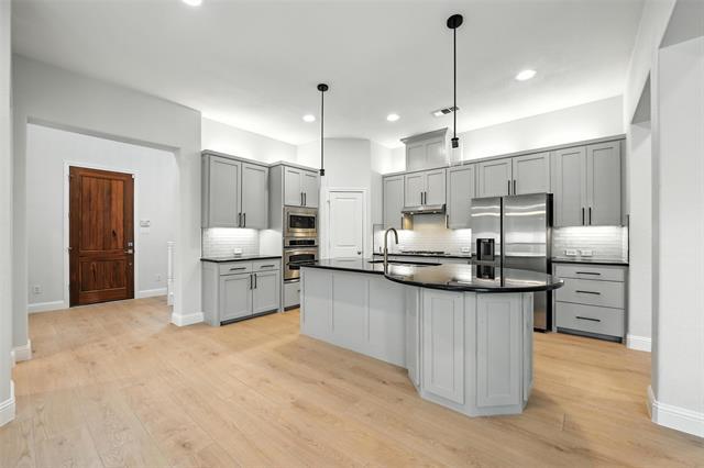 Building Photo - 6748 San Fernando
