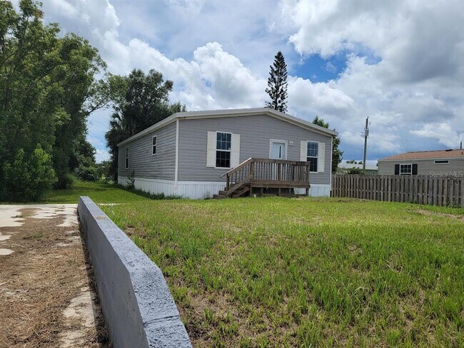 Building Photo - 4780 Duncan Rd