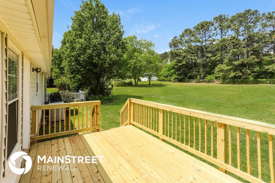 Building Photo - 147 Country Meadows Ct