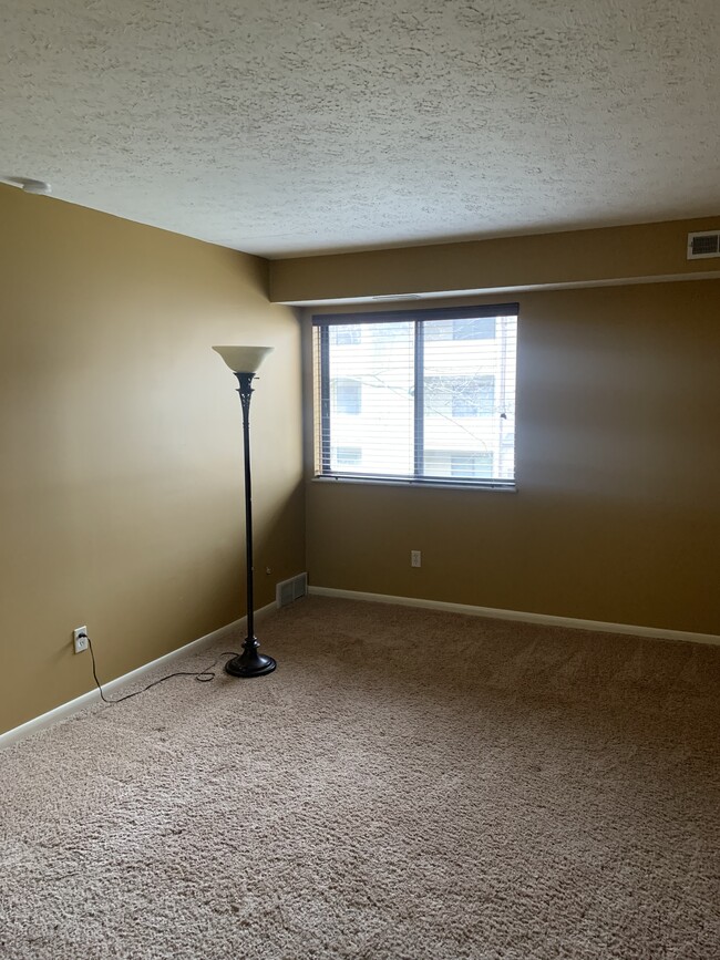Building Photo - 1680 Cedarwood Dr