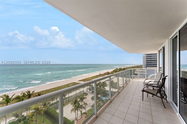 Building Photo - 8855 Collins Ave