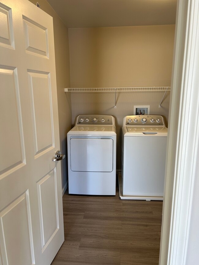 Washer & Dryer In-Unit - Carmany Place Apartments