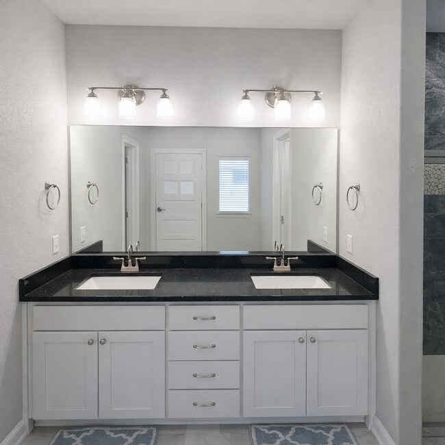 Building Photo - 431 Linda Ln