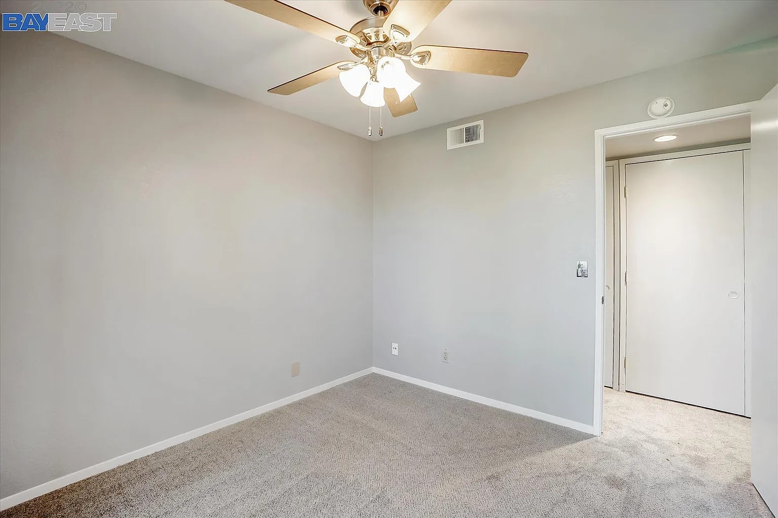 Building Photo - 2055 Sierra Rd