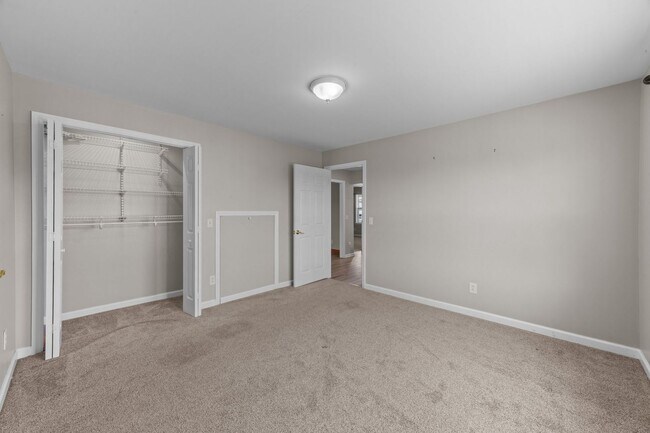 Building Photo - 3 Bed 2 Bath Marshallberg Home Available now