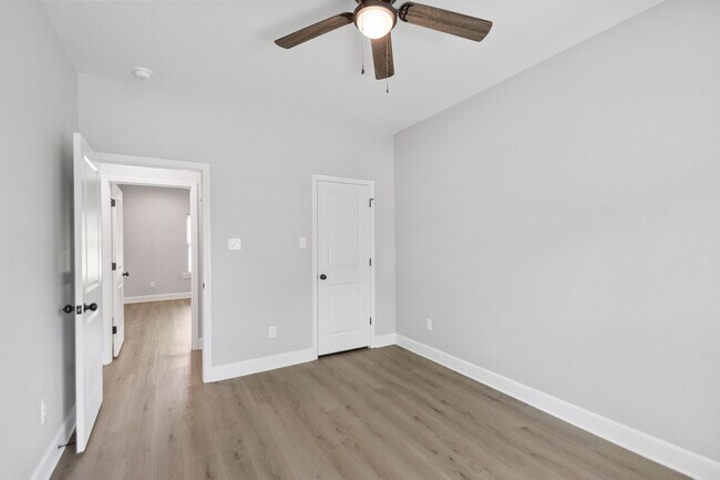 Building Photo - 2311 Nichols Rd