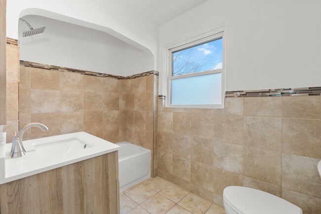 Building Photo - 14209 Prevost St