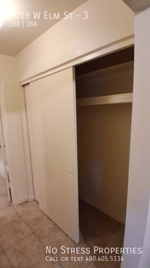 Building Photo - 9019 W Elm St