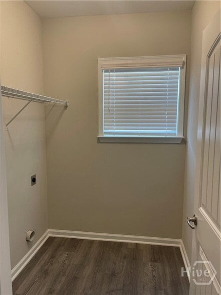 Building Photo - 102 Reese Way