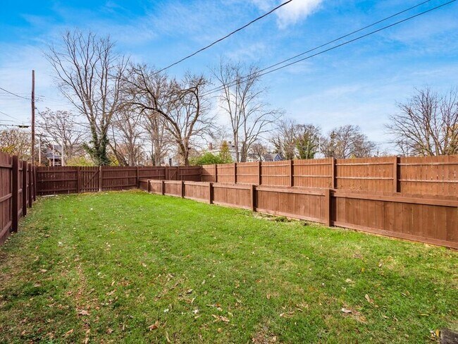 Building Photo - 561 Kimball Pl