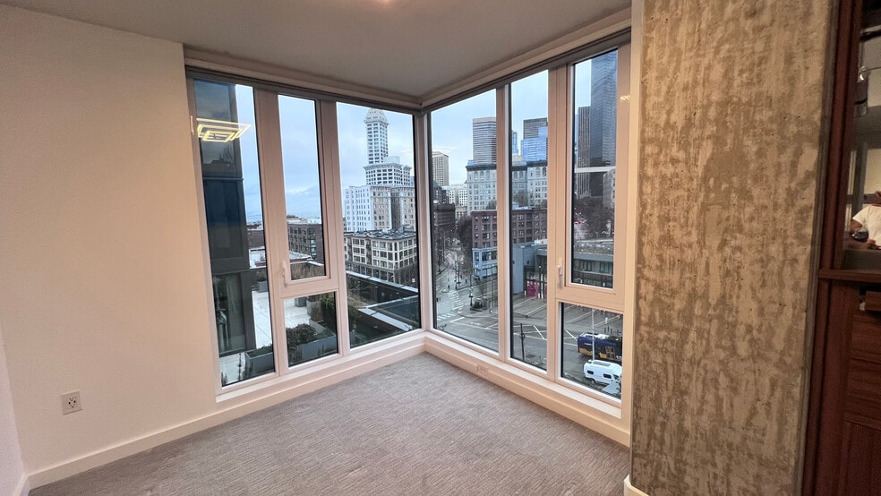 Master Bedroom - 450 S Main St