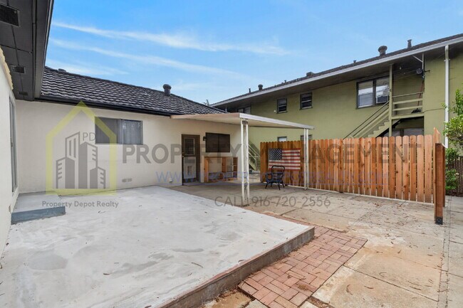 Building Photo - 9550 Colton Ave