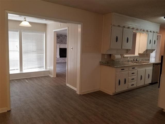 Building Photo - 3625 Venice Dr
