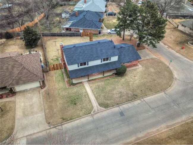 Building Photo - 3000 Tudor Rd