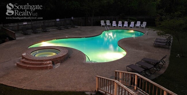 Building Photo - Woodshire Duplexes & Townhomes