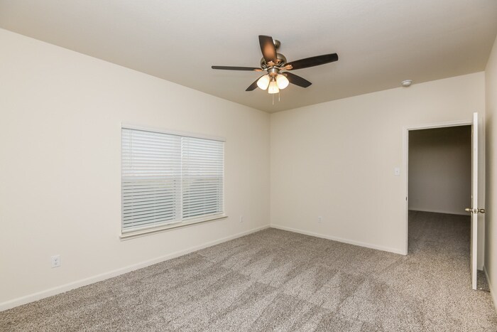 Building Photo - 10900 Gray Mare Dr