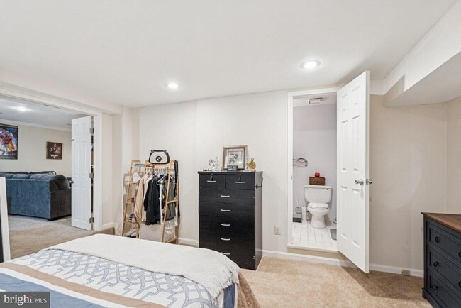 Building Photo - 47660 Pennrun Way