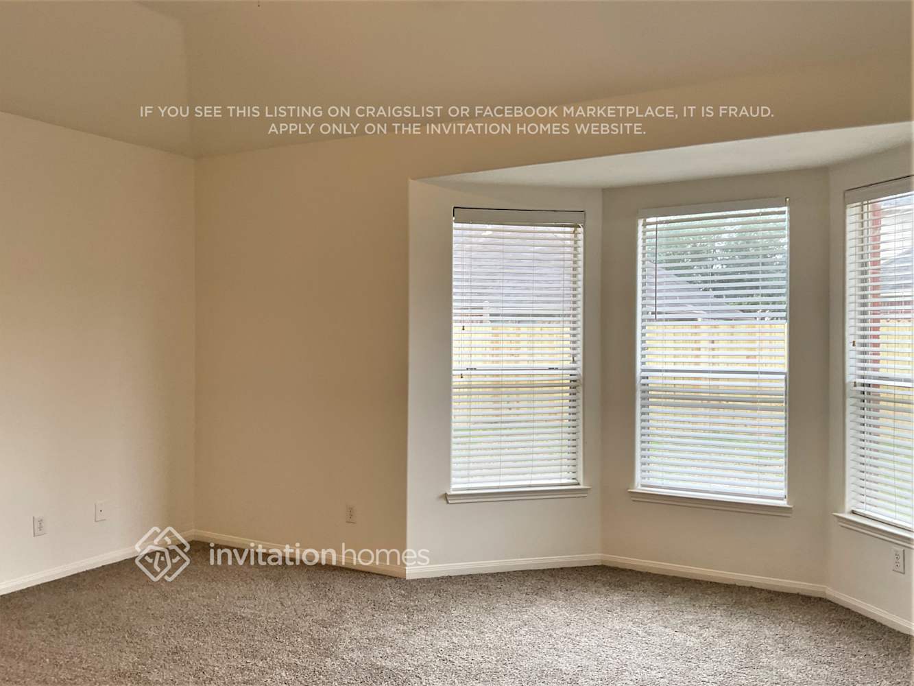 Building Photo - 1120 Sunset Lakes Dr