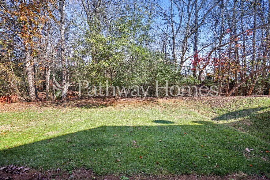 Building Photo - 4922 Vireo Dr