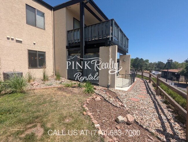 Building Photo - 1130 Fontmore Rd