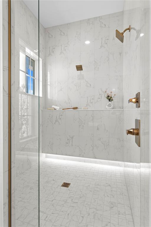 Building Photo - 440 GILMAN Pl