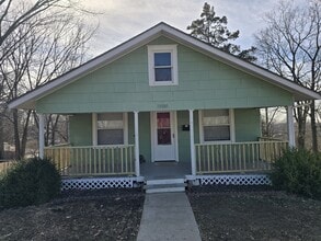 Building Photo - 11401 E 9th St S