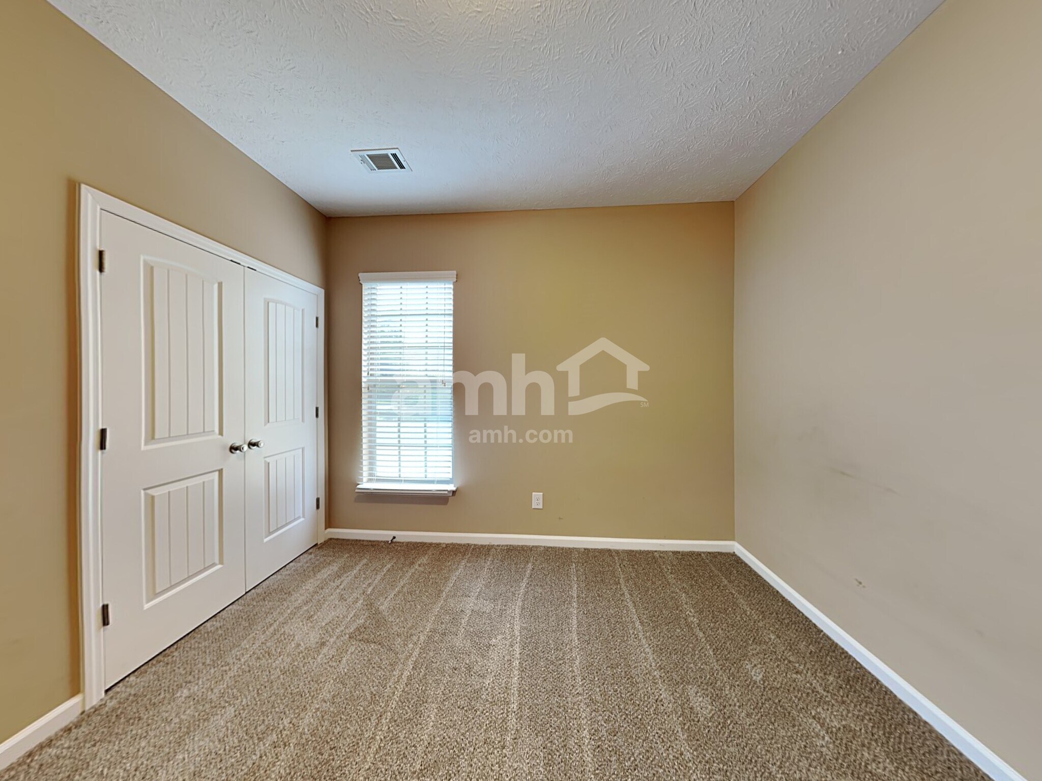 Building Photo - 115 Otter Glen Dr