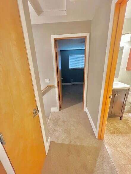 Building Photo - 1706 Avalon