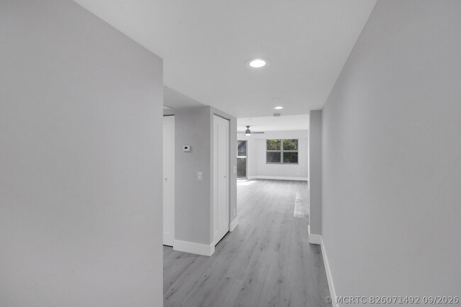 Building Photo - 12600 SW 5th Ct