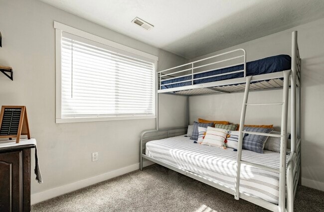 Building Photo - 7544 S 2020 E