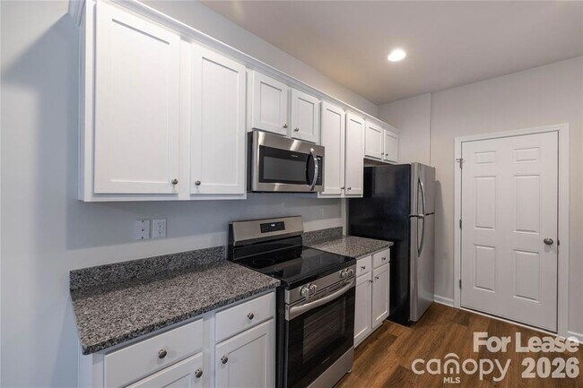 Building Photo - 1419 Amhurst St