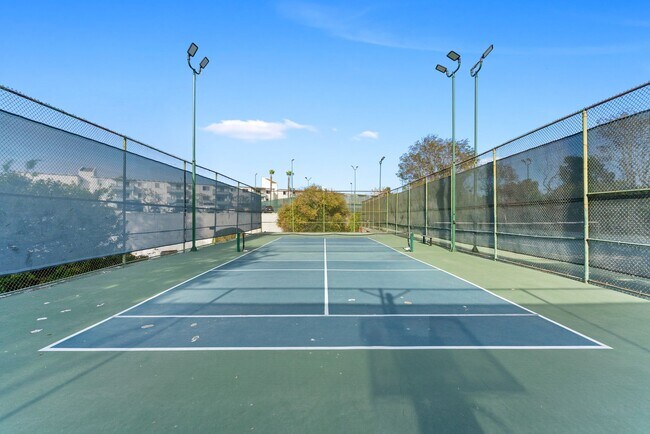 Building Photo - 8650 Gulana Ave