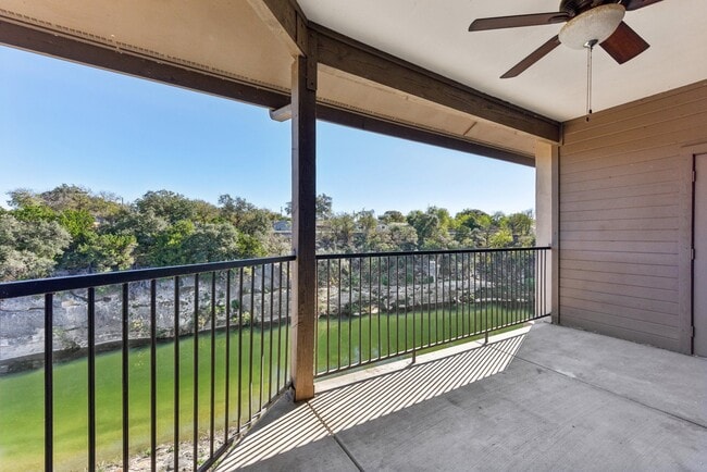 Floorplan - Waters Edge Apartment Homes