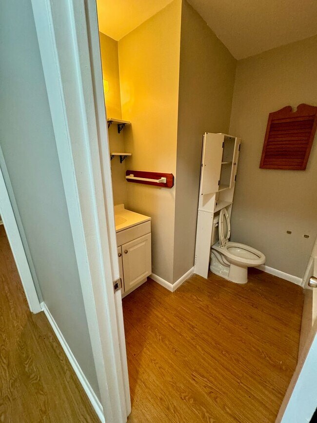 Building Photo - 3 bedroom home with large yard on the west end!