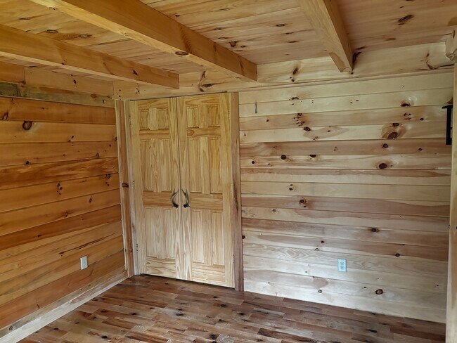 Master Bedroom - 2819 Erin Ln