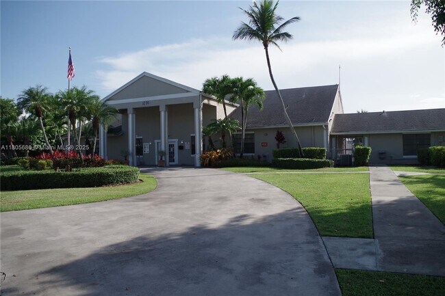 Building Photo - 1500 Jefferson Dr