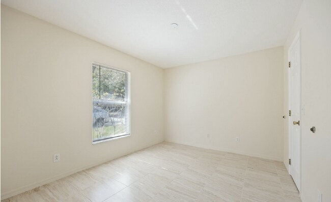 Building Photo - Charming 2-Bed, 2-Bath Home on Foxwood Drive – Cozy Living in Melbourne!