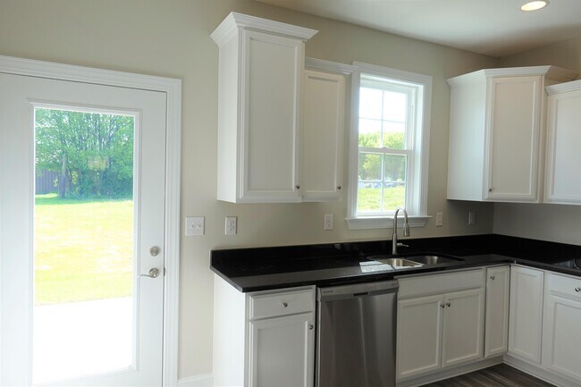 Building Photo - 202 Turkey Trot Rd