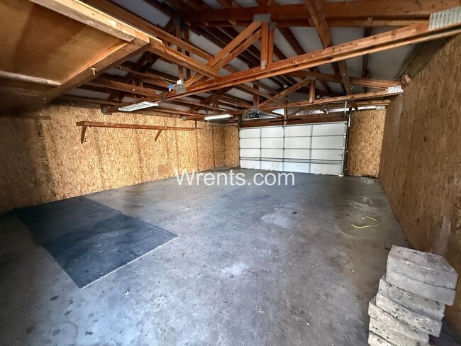 Building Photo - Charming 3 Bed / 1 Bath Home – North Spokane