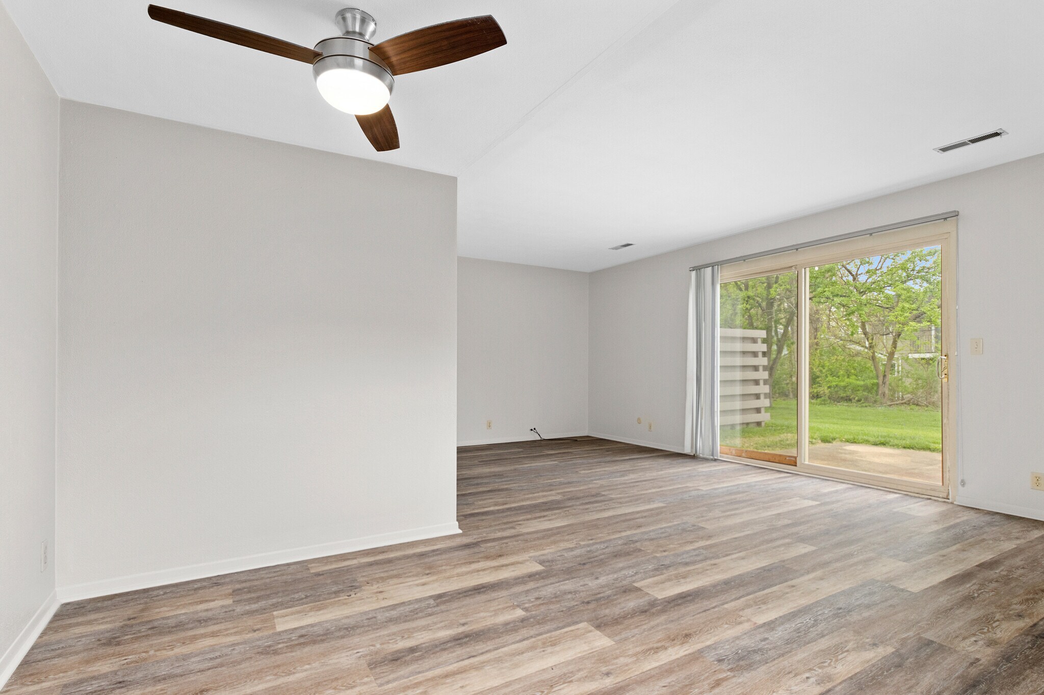 Building Photo - 6207 N Northmoor Ct