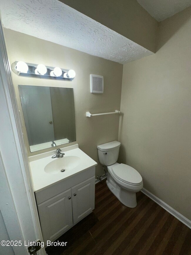 Building Photo - 3502 Lodge Ln