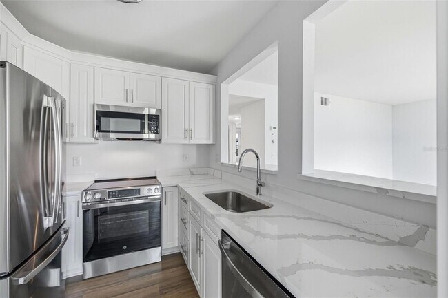 Building Photo - 554 Plaza Seville Ct